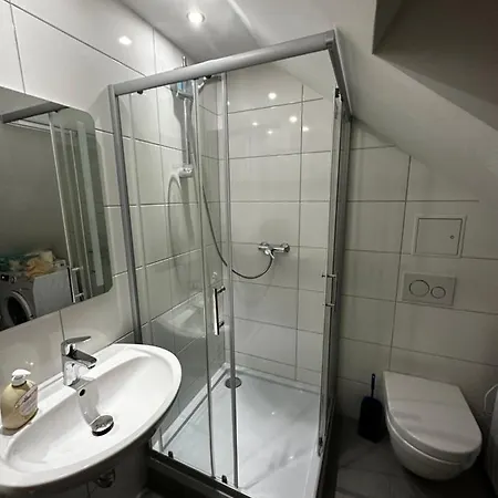 アパート Max Dernbach