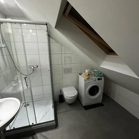 Max Apartment *